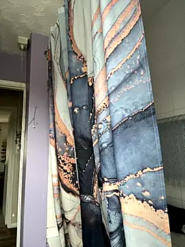 Snapshot of BubblesLovexox chatting on December 2025 01:27:01 PM BubblesLovexox online show from December 2025 01:27:01 PM