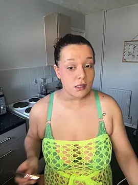 BubblesLovexox online show from February 2026 01:42:01 PM