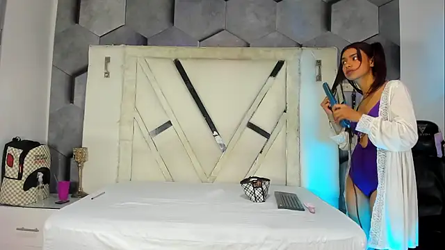 Snapshot of salome_mio chatting on February 2026 01:29:02 PM salome mio online show from February 2026 01:29:02 PM