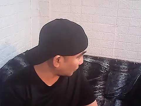 yourasiandesire69 online show from November 2025 01:00:02 PM