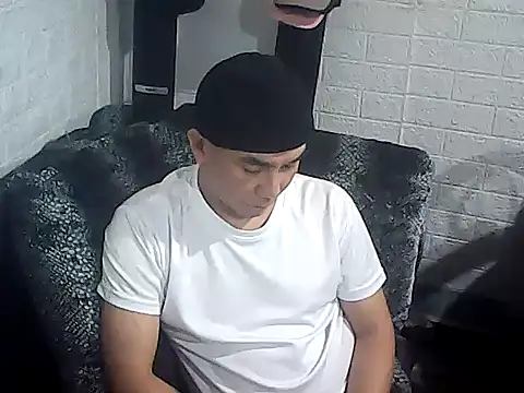 yourasiandesire69 online show from December 2025 02:37:01 PM