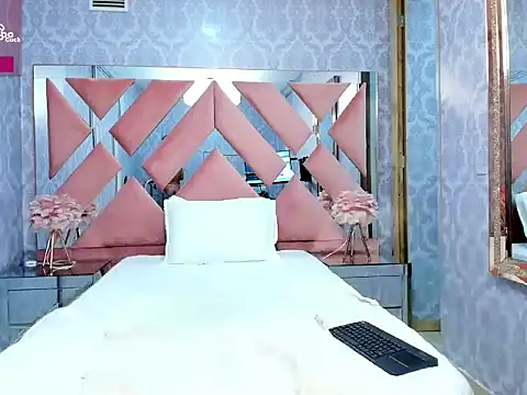 Snapshot of milkybaby_ chatting on October 2025 06:01:01 PM milkybaby online show from October 2025 06:01:01 PM