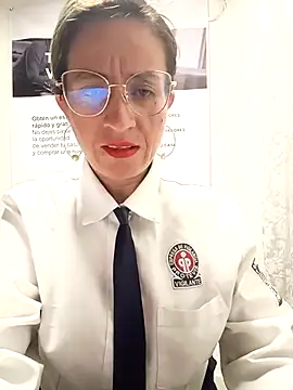 Valentina--1 online show from May 2026 10:11:02 AM