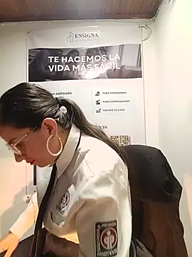 Valentina--1 online show from June 2026 10:09:01 AM