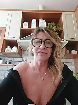 susylux online show from April 2026 04:34:01 PM