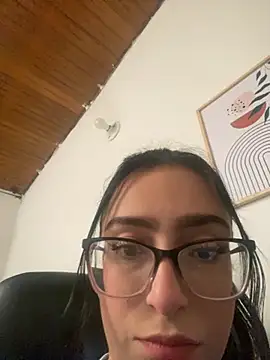 Snapshot of Kloe_Novoa chatting on October 2025 01:56:02 PM Kloe Novoa online show from October 2025 01:56:02 PM