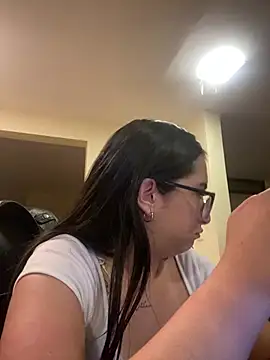 Kloe Novoa online show from May 2026 12:12:01 PM
