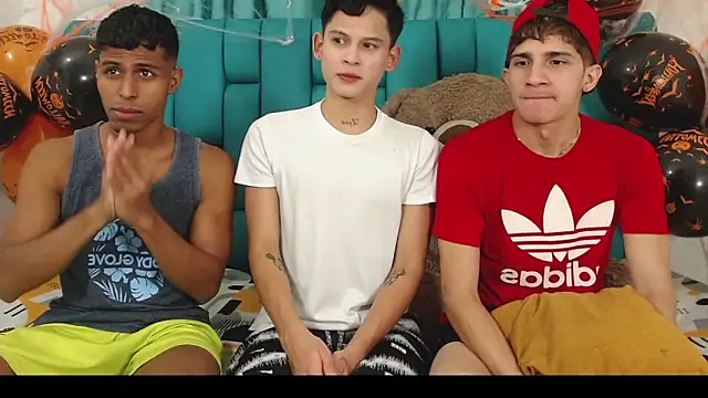 Snapshot of Hot_Boys_Latinos_X chatting on October 2025 12:14:01 AM Hot Boys Latinos X online show from October 2025 12:14:01 AM