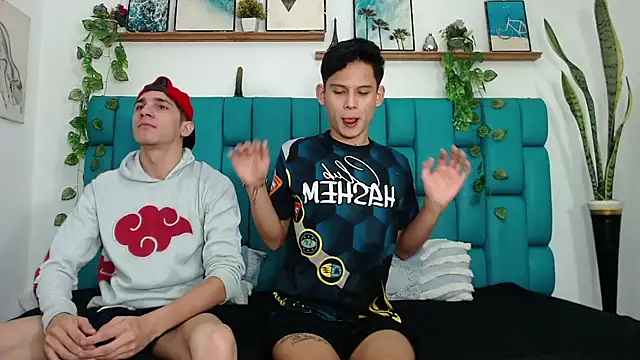 Snapshot of Hot_Boys_Latinos_X chatting on November 2025 01:24:03 PM Hot Boys Latinos X online show from November 2025 01:24:03 PM