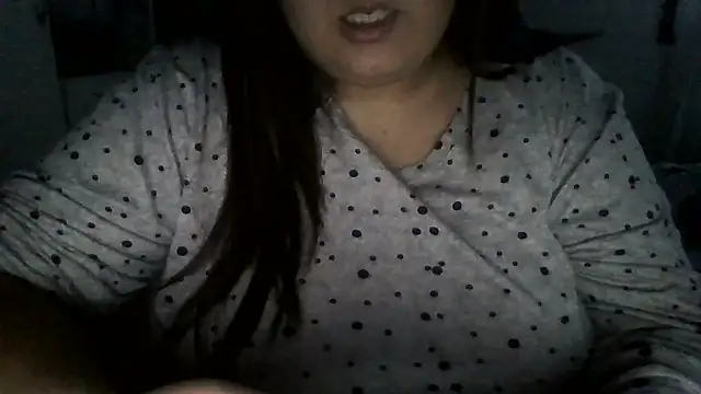 crazzyanne online show from April 2026 06:14:02 PM