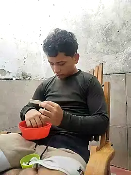 fer luna online show from November 2025 09:14:01 PM