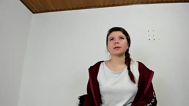 Vanessa Martinz online show from October 2025 12:17:02 PM