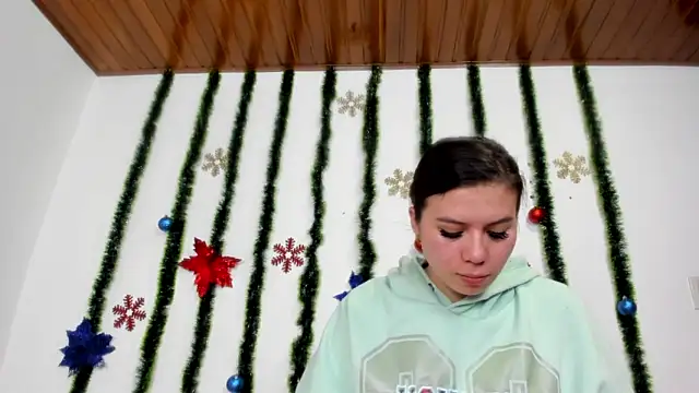 Vanessa Martinz online show from November 2025 12:27:01 PM