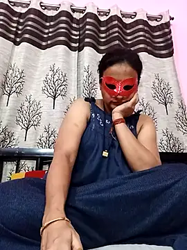 Hotty girl25 online show from November 2025 11:21:01 AM