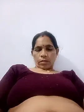 Indiangueen online show from November 2025 05:04:02 PM