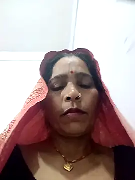 Indiangueen online show from November 2025 08:44:01 PM