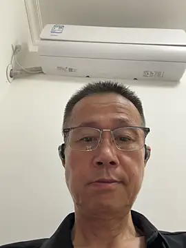 Snapshot of liangyueguo520 chatting on October 2025 02:53:01 PM liangyueguo520 online show from October 2025 02:53:01 PM