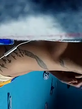 Snapshot of Ojitosbrrr chatting on December 2025 10:02:01 AM Ojitosbrrr online show from December 2025 10:02:01 AM