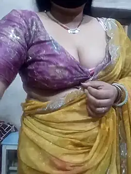 Snapshot of Best_couple2001 chatting on December 2025 04:03:02 PM Best couple2001 online show from December 2025 04:03:02 PM