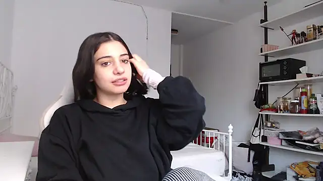 Snapshot of bellefleurrr chatting on March 2026 07:14:02 AM bellefleurrr online show from March 2026 07:14:02 AM