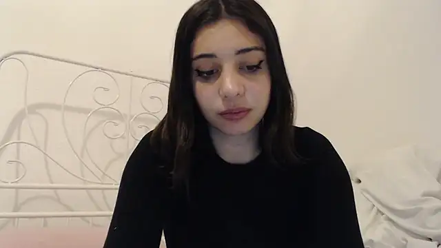 Snapshot of bellefleurrr chatting on April 2026 08:53:02 PM bellefleurrr online show from April 2026 08:53:02 PM