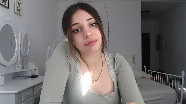 bellefleurrr online show from July 2026 05:08:01 PM