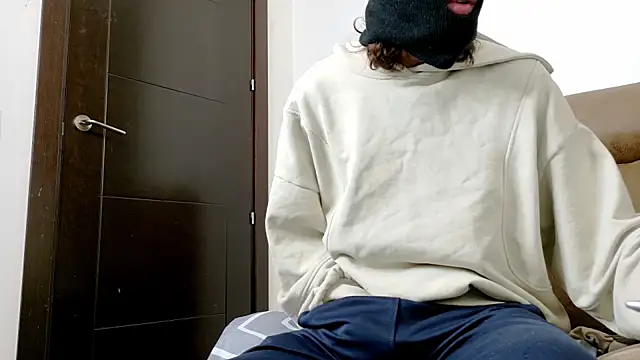 findomhot online show from December 2025 08:03:01 PM