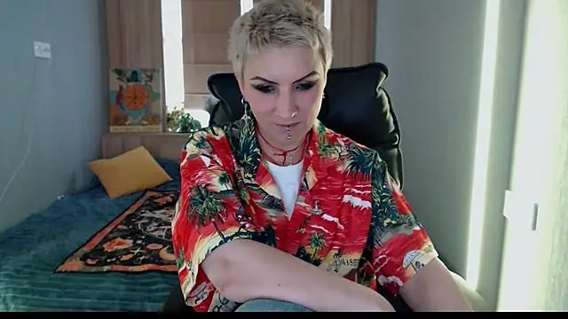 Sweet-n-Strong online show from June 2026 05:12:01 AM