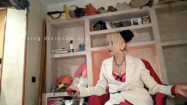 LilaniLoverx online show from April 2026 07:21:02 PM