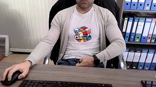 Evasionee online show from February 2026 07:23:01 AM