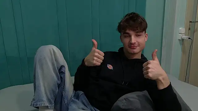 Snapshot of Richard_steele_hot chatting on December 2025 04:01:02 PM Richard steele hot online show from December 2025 04:01:02 PM