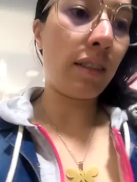 eva delight  online show from December 2025 11:04:01 AM