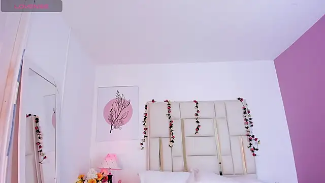 Snapshot of Maxxine_VX chatting on November 2025 07:34:02 PM Maxxine VX online show from November 2025 07:34:02 PM