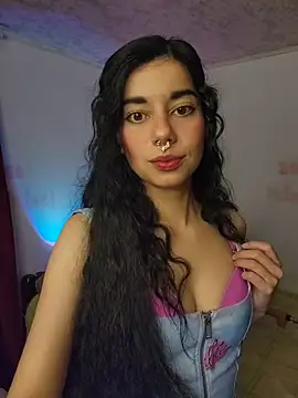 wetbyAlice online show from May 2026 08:06:01 PM