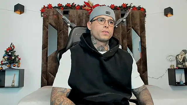 Snapshot of MATEO_DILUCA chatting on December 2025 07:41:02 PM MATEO DILUCA online show from December 2025 07:41:02 PM