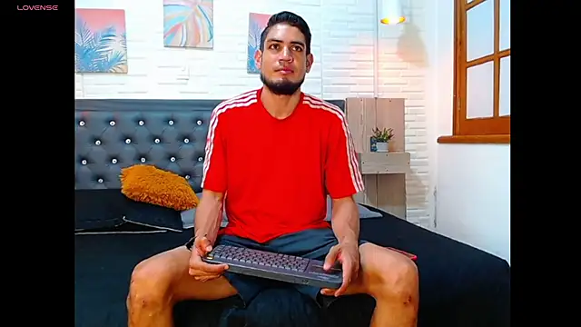 Snapshot of Tribilin_ht chatting on March 2026 07:50:01 PM Tribilin ht online show from March 2026 07:50:01 PM