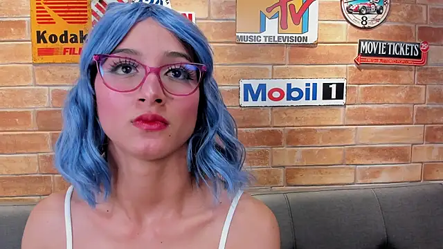 foxy sharlotte online show from December 2025 06:03:02 PM