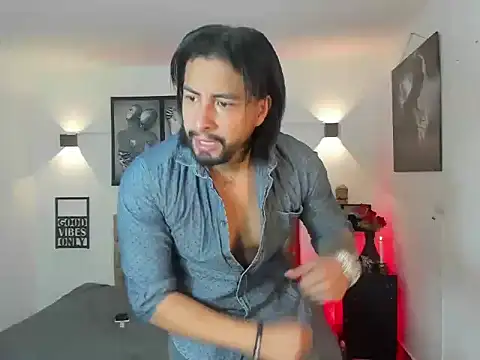 Snapshot of christopher_palmerjs chatting on November 2025 08:41:02 PM christopher palmerjs online show from November 2025 08:41:02 PM