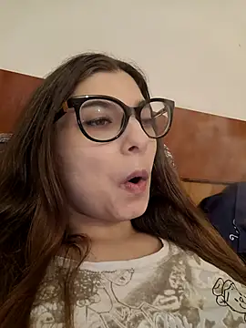 sweetbabygirlforyou online show from February 2026 06:03:02 PM