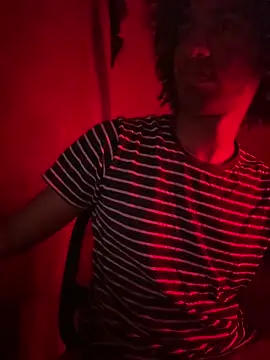 Snapshot of Mixed_Dutch_Boii chatting on December 2025 08:35:01 PM Mixed Dutch Boii online show from December 2025 08:35:01 PM