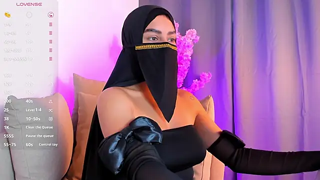 shaima   online show from December 2025 09:32:02 PM