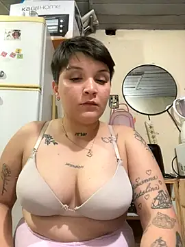 Snapshot of leti302 chatting on October 2025 05:08:01 AM leti302 online show from October 2025 05:08:01 AM