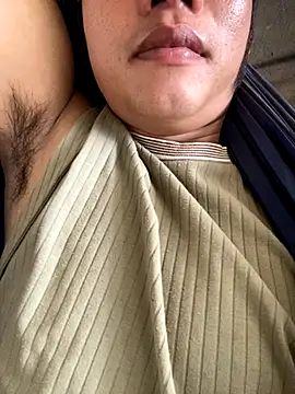 Snapshot of Thichthittuoi chatting on October 2025 02:15:01 AM Thichthittuoi online show from October 2025 02:15:01 AM