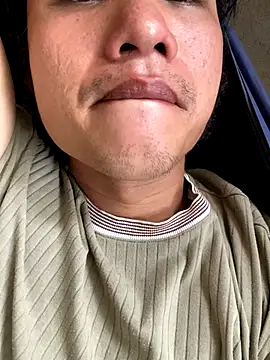 Snapshot of Thichthittuoi chatting on November 2025 03:08:02 AM Thichthittuoi online show from November 2025 03:08:02 AM