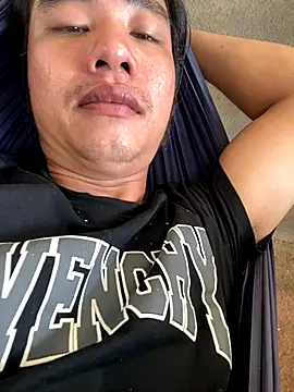 Snapshot of Thichthittuoi chatting on November 2025 02:46:02 AM Thichthittuoi online show from November 2025 02:46:02 AM