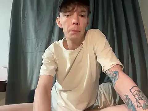 BrunoTwinkXXL online show from February 2026 12:59:01 AM