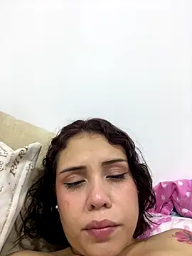 Snapshot of Nube_Azul1 chatting on December 2025 01:00:02 AM Nube Azul1 online show from December 2025 01:00:02 AM