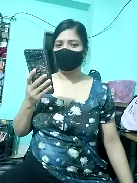 Snapshot of Chadni19 chatting on November 2025 03:38:02 PM Chadni19 online show from November 2025 03:38:02 PM