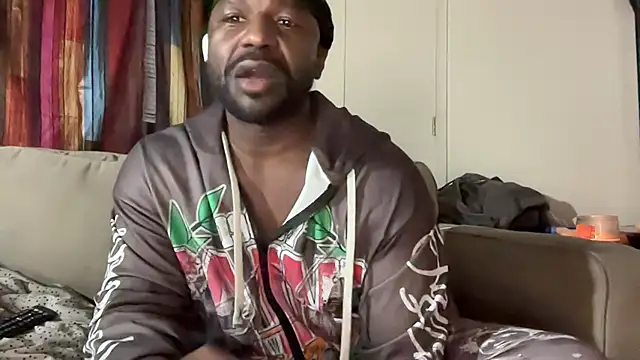 EggplantMonster4 online show from January 2026 04:50:01 AM