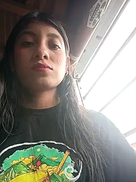 Snapshot of YeseniaRodriguez3 chatting on November 2025 04:36:01 PM YeseniaRodriguez3 online show from November 2025 04:36:01 PM